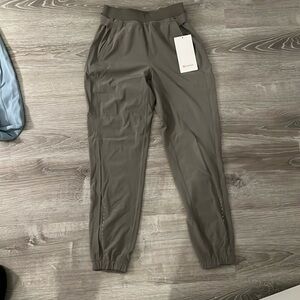 Brand new never worn Lululemon jogger